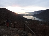 Di fronte alla Cappelletta sul sentiero Bracchio - Vercio